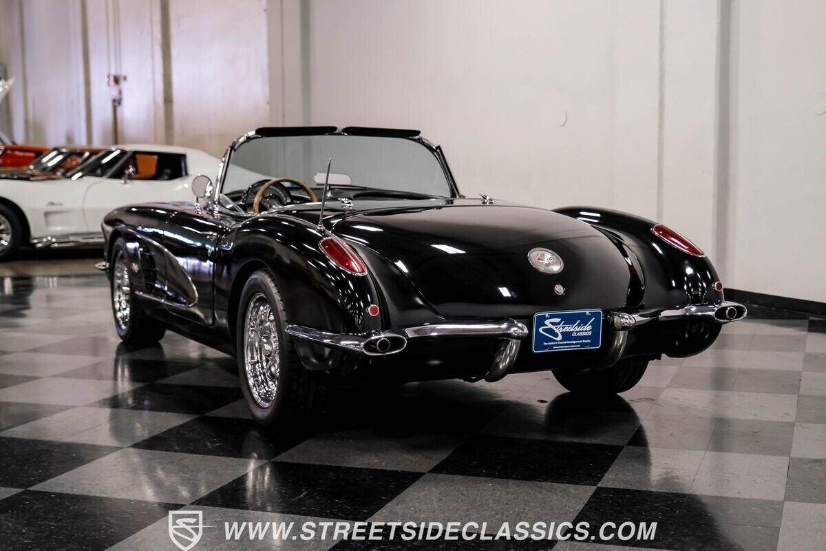 Chevrolet-Corvette-Cabriolet-1959-Black-Black-13845-9