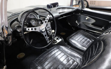 Chevrolet-Corvette-Cabriolet-1959-Black-Black-1748-12