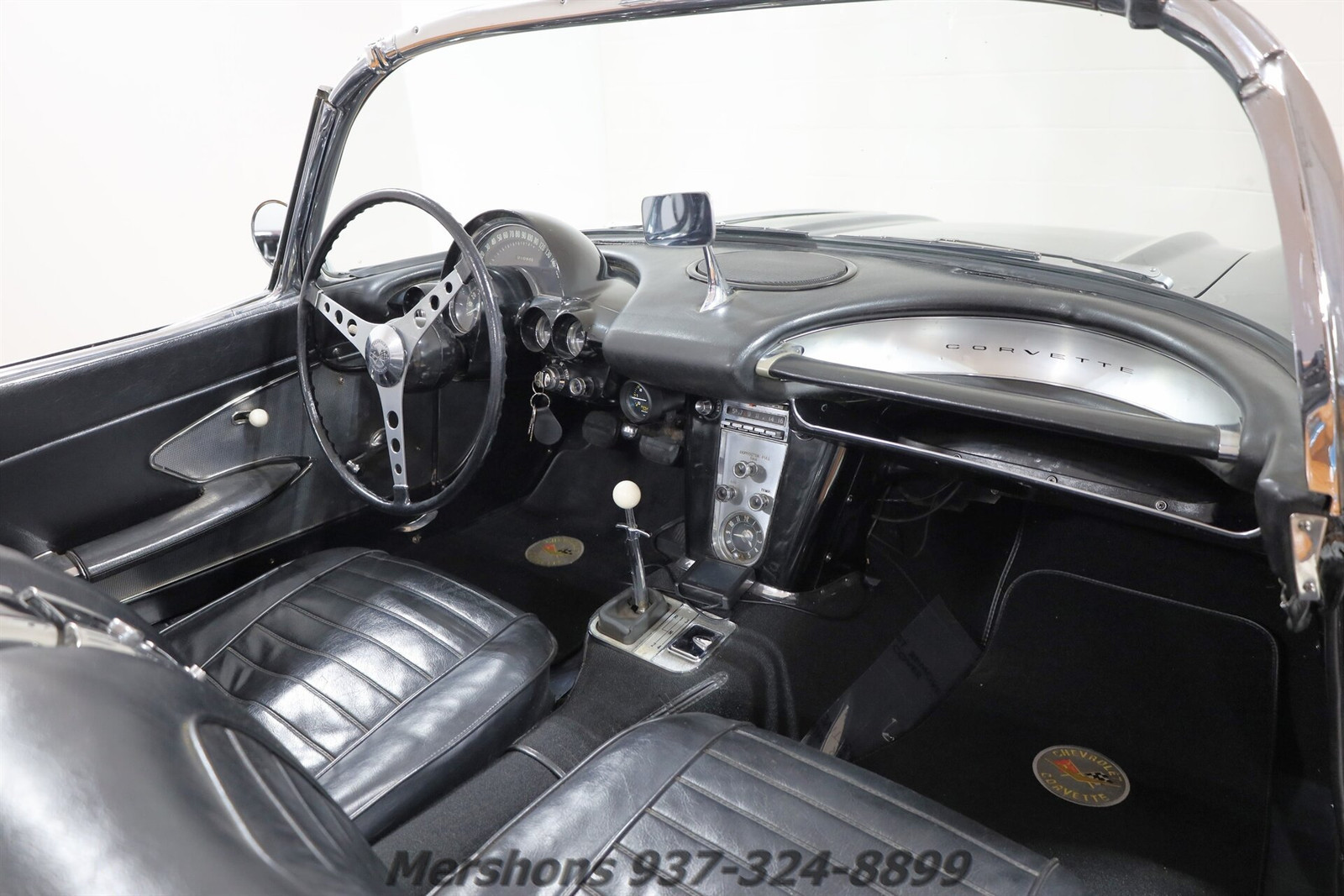 Chevrolet-Corvette-Cabriolet-1959-Black-Black-1748-14