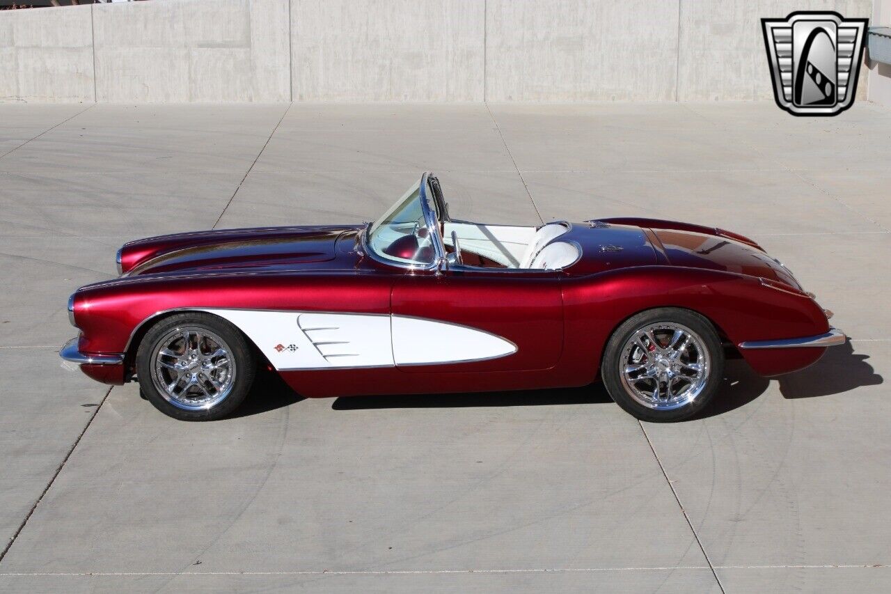 Chevrolet-Corvette-Cabriolet-1959-Red-Red-496-7