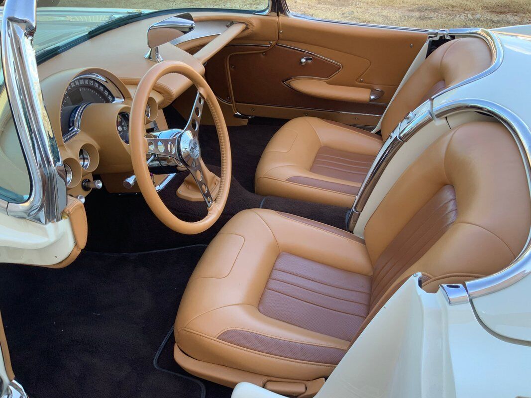 Chevrolet-Corvette-Cabriolet-1959-White-Tan-2343-1