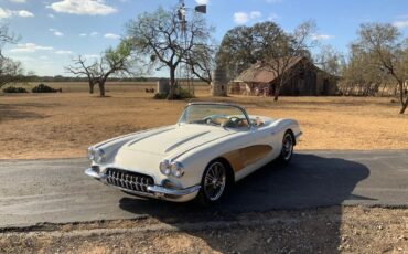 Chevrolet-Corvette-Cabriolet-1959-White-Tan-2343-10