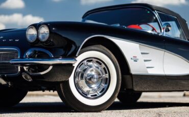 Chevrolet-Corvette-Cabriolet-1961-Black-Red-2012-29