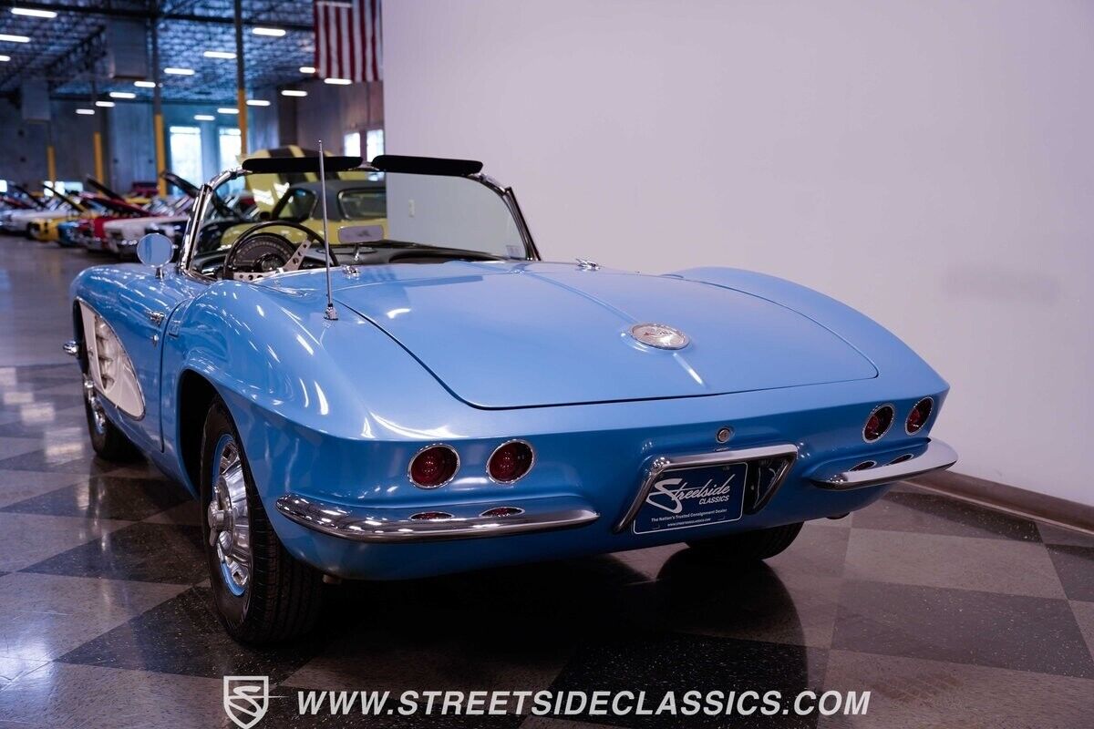 Chevrolet-Corvette-Cabriolet-1961-Blue-Black-118700-8