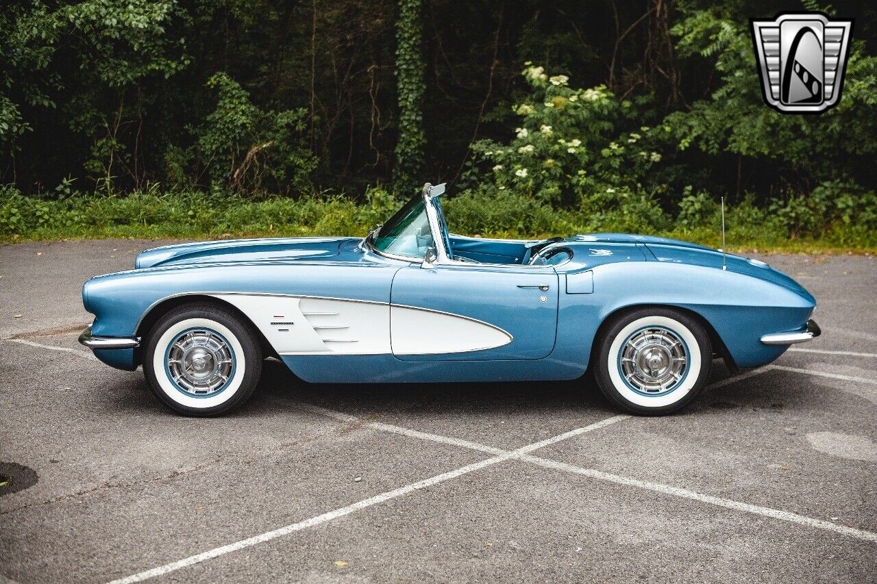 Chevrolet-Corvette-Cabriolet-1961-Blue-Blue-72594-5