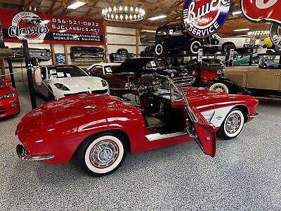 Chevrolet-Corvette-Cabriolet-1961-Red-Black-100082-16