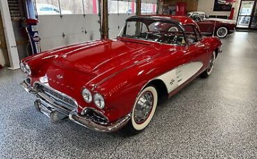 Chevrolet-Corvette-Cabriolet-1961-Red-Black-100082-2