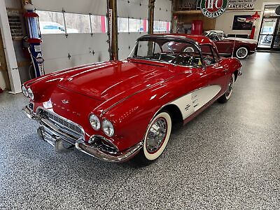 Chevrolet-Corvette-Cabriolet-1961-Red-Black-100082-2