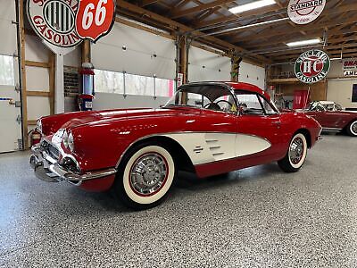 Chevrolet-Corvette-Cabriolet-1961-Red-Black-100082-3