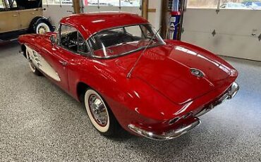 Chevrolet-Corvette-Cabriolet-1961-Red-Black-100082-6