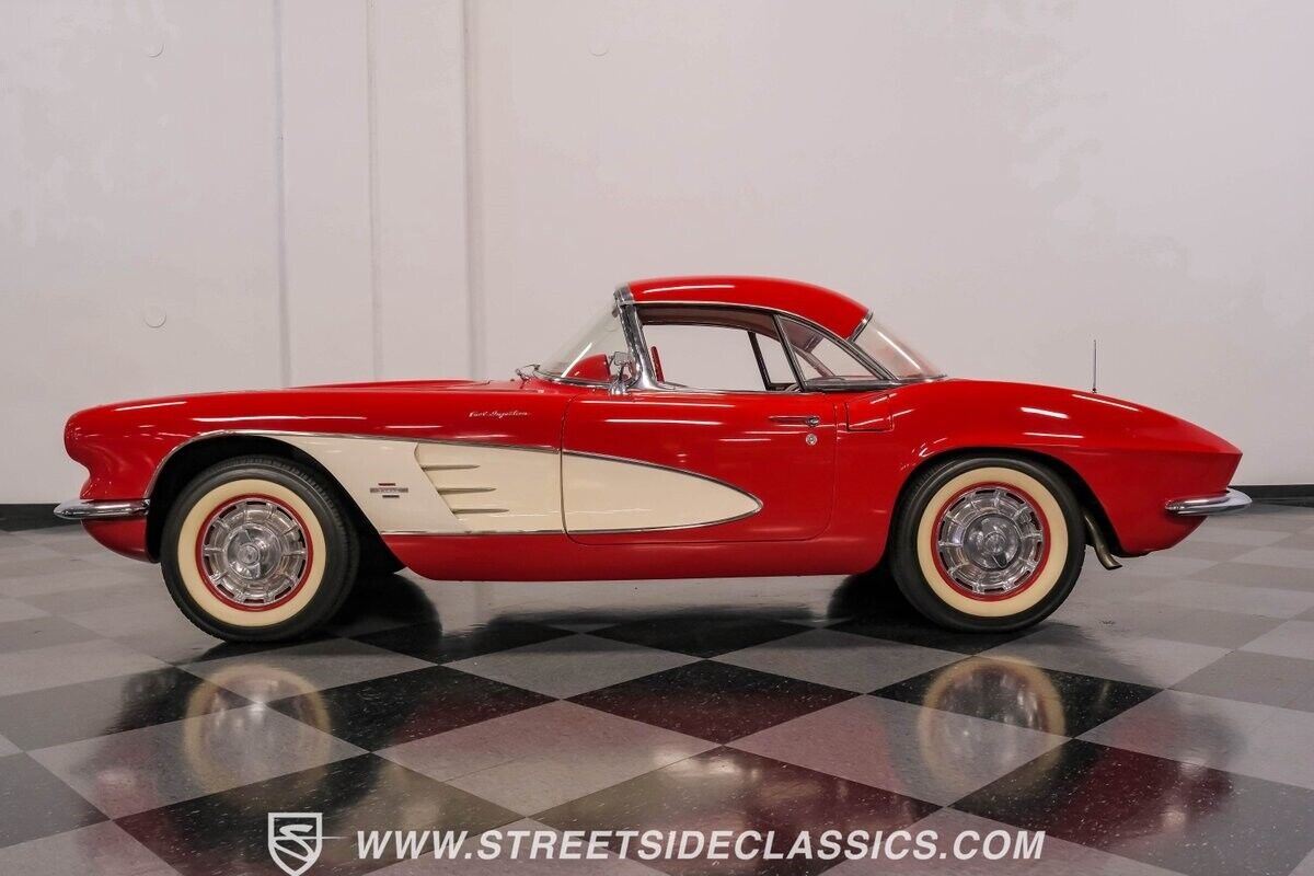 Chevrolet-Corvette-Cabriolet-1961-Red-Red-4558-3