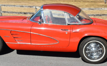 Chevrolet-Corvette-Cabriolet-1962-80467-2