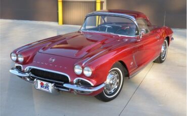 Chevrolet-Corvette-Cabriolet-1962-Maroon-Black-16092-2