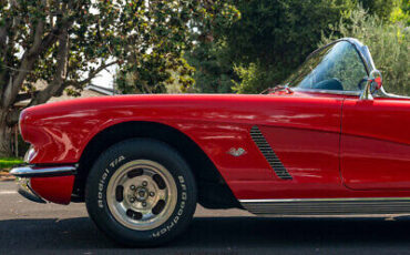 Chevrolet-Corvette-Cabriolet-1962-Red-Black-94467-3