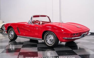 Chevrolet-Corvette-Cabriolet-1962-Red-Red-26042-8