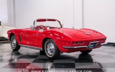 Chevrolet-Corvette-Cabriolet-1962-Red-Red-26042-9