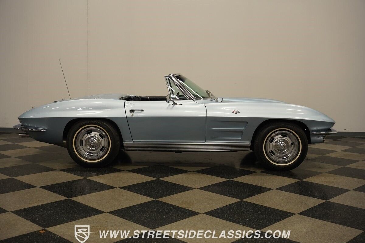 Chevrolet-Corvette-Cabriolet-1963-Blue-Blue-38214-17