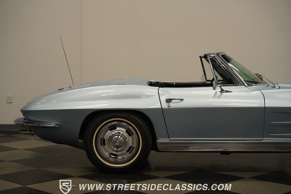 Chevrolet-Corvette-Cabriolet-1963-Blue-Blue-38214-34