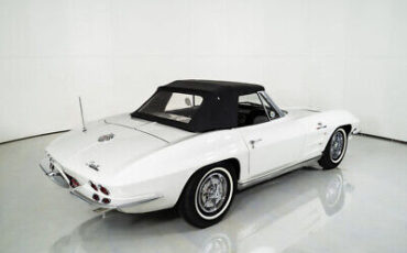 Chevrolet-Corvette-Cabriolet-1963-White-Black-130294-18