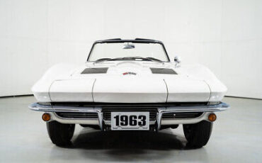 Chevrolet-Corvette-Cabriolet-1963-White-Black-130294-3