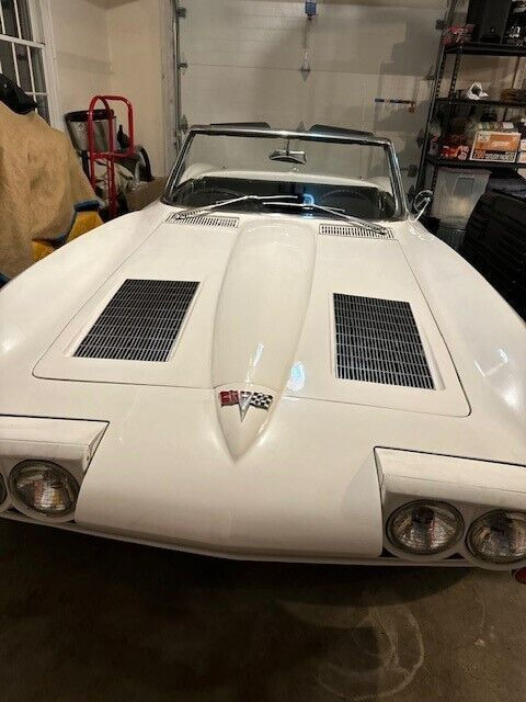 Chevrolet-Corvette-Cabriolet-1963-White-Black-130357-3