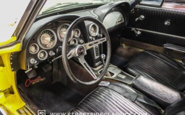 Chevrolet-Corvette-Cabriolet-1963-Yellow-Black-115936-4