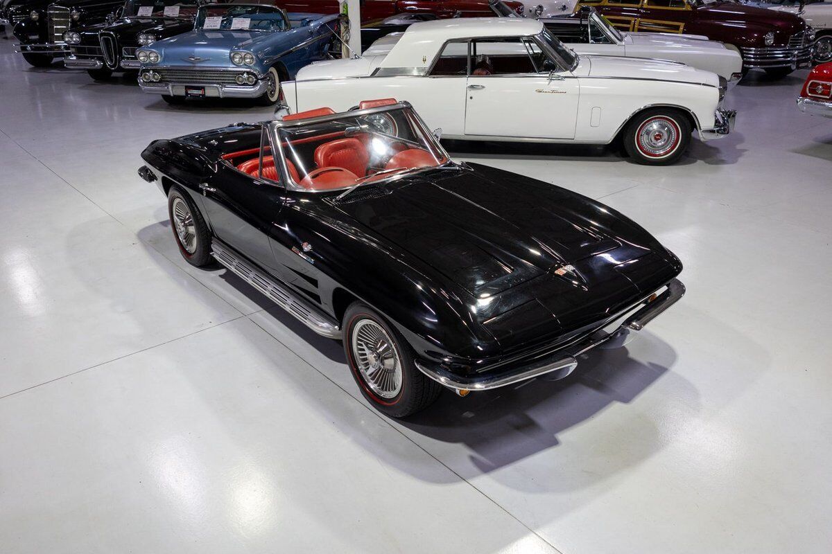 Chevrolet-Corvette-Cabriolet-1964-Black-Red-141447-7