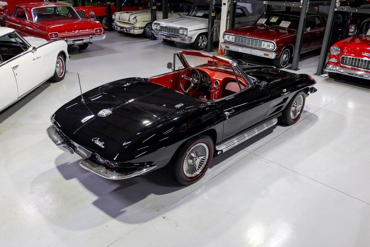 Chevrolet-Corvette-Cabriolet-1964-Black-Red-141447-9