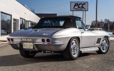 Chevrolet-Corvette-Cabriolet-1964-Silver-Black-12070-10