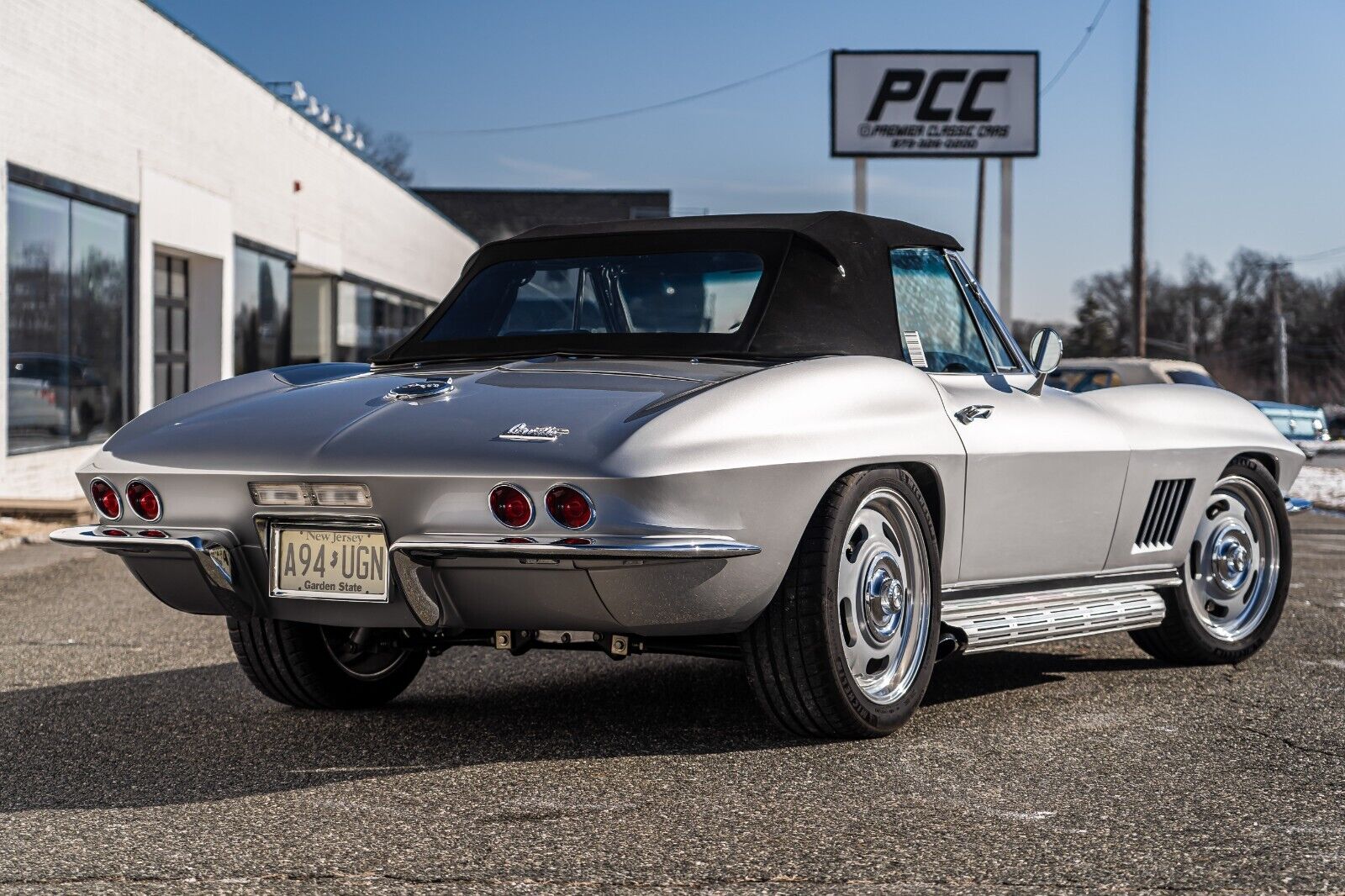 Chevrolet-Corvette-Cabriolet-1964-Silver-Black-12070-10