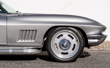 Chevrolet-Corvette-Cabriolet-1964-Silver-Black-12070-18