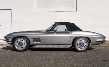 Chevrolet-Corvette-Cabriolet-1964-Silver-Black-12070-5