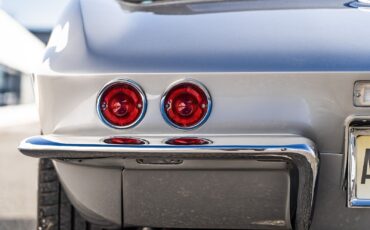 Chevrolet-Corvette-Cabriolet-1964-Silver-Black-12070-9