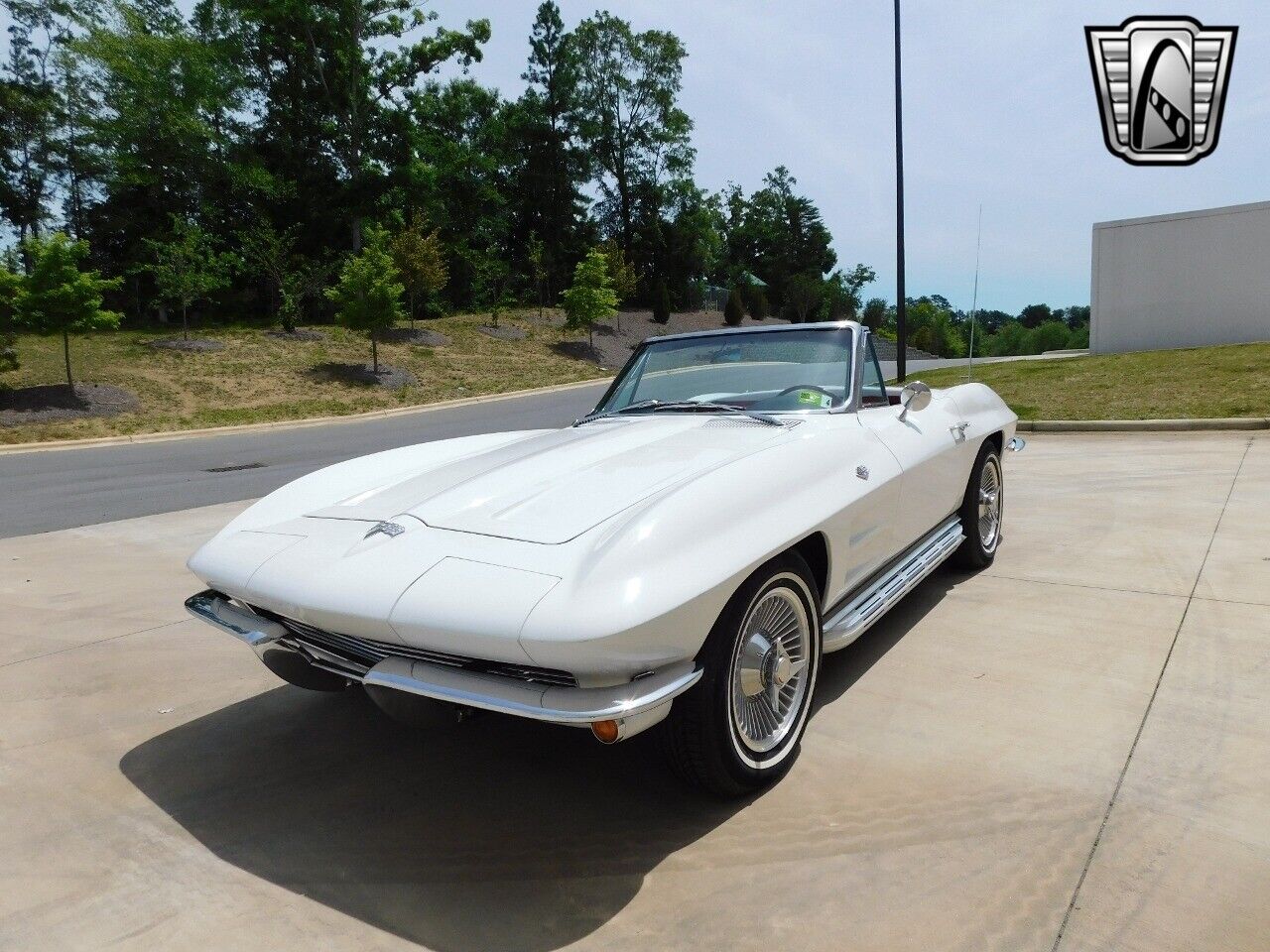 Chevrolet-Corvette-Cabriolet-1964-White-Red-58374-4