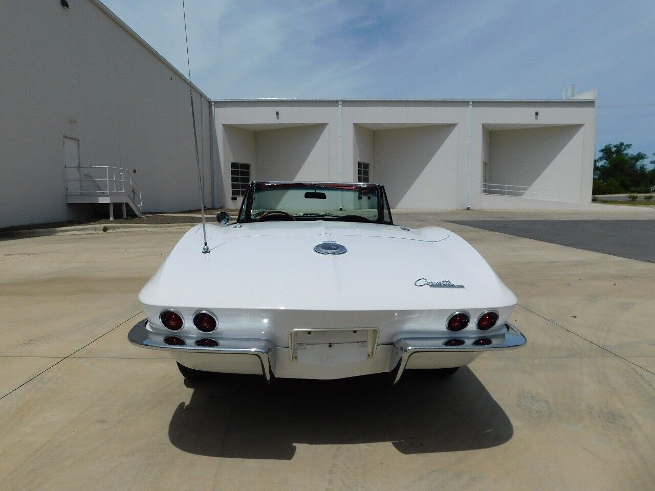 Chevrolet-Corvette-Cabriolet-1964-White-Red-58374-9