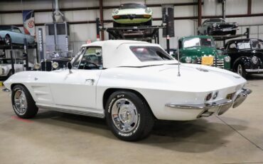 Chevrolet-Corvette-Cabriolet-1964-White-White-2121-5