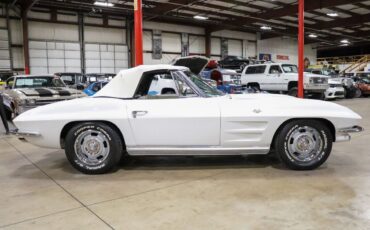 Chevrolet-Corvette-Cabriolet-1964-White-White-2121-9