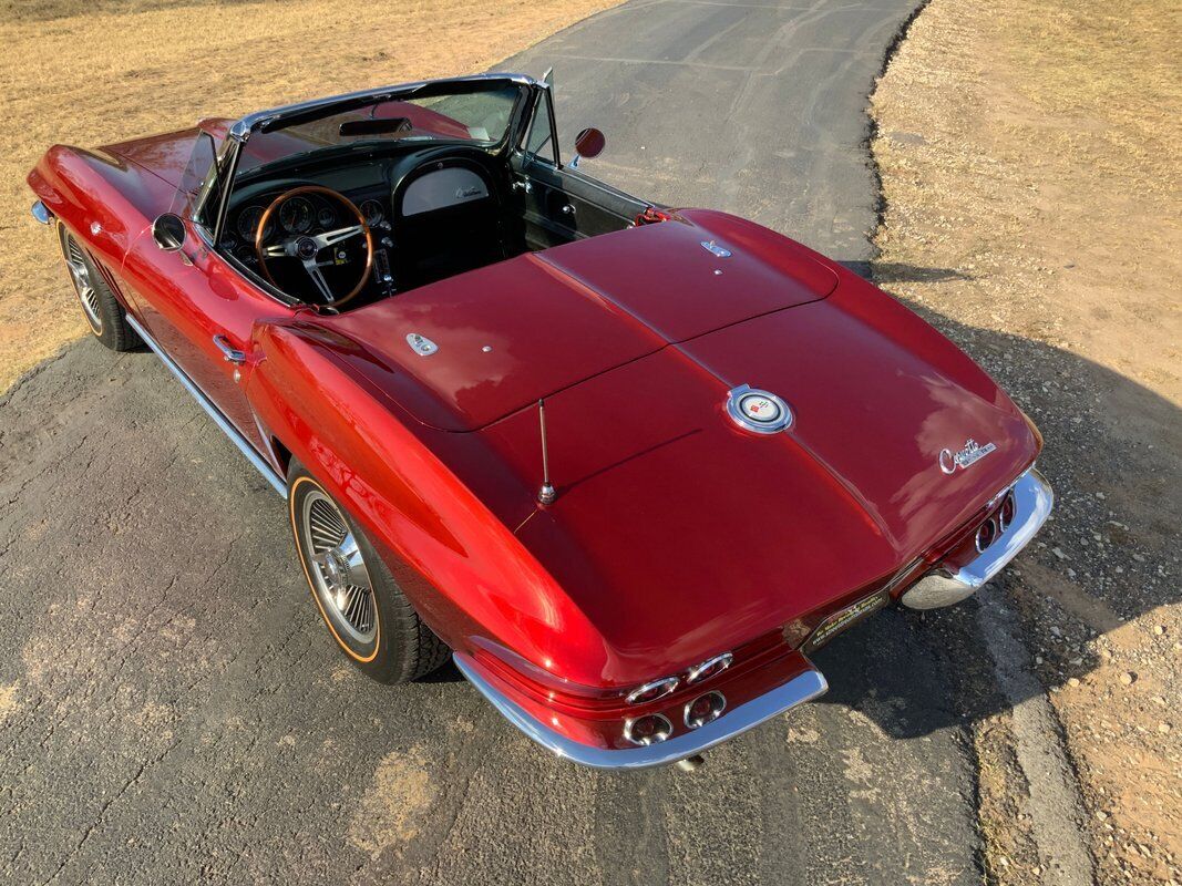 Chevrolet-Corvette-Cabriolet-1965-Red-Black-80089-2