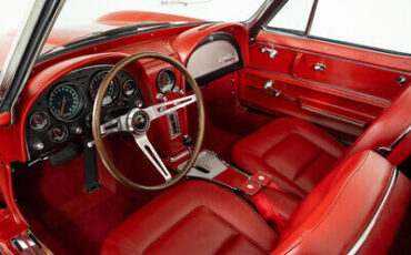 Chevrolet-Corvette-Cabriolet-1965-Red-Red-14911-1