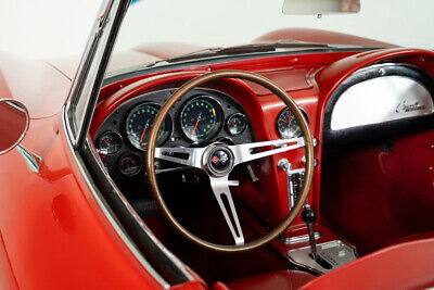 Chevrolet-Corvette-Cabriolet-1965-Red-Red-14911-17