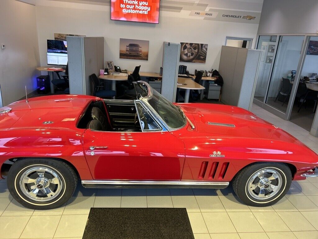 Chevrolet-Corvette-Cabriolet-1966-Black-20410-1