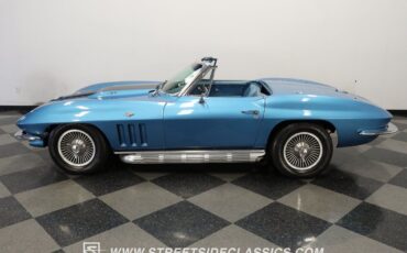 Chevrolet-Corvette-Cabriolet-1966-Blue-Blue-31384-2