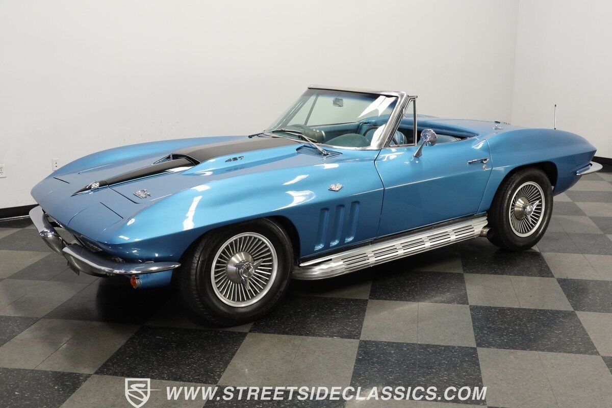 Chevrolet-Corvette-Cabriolet-1966-Blue-Blue-31384-5