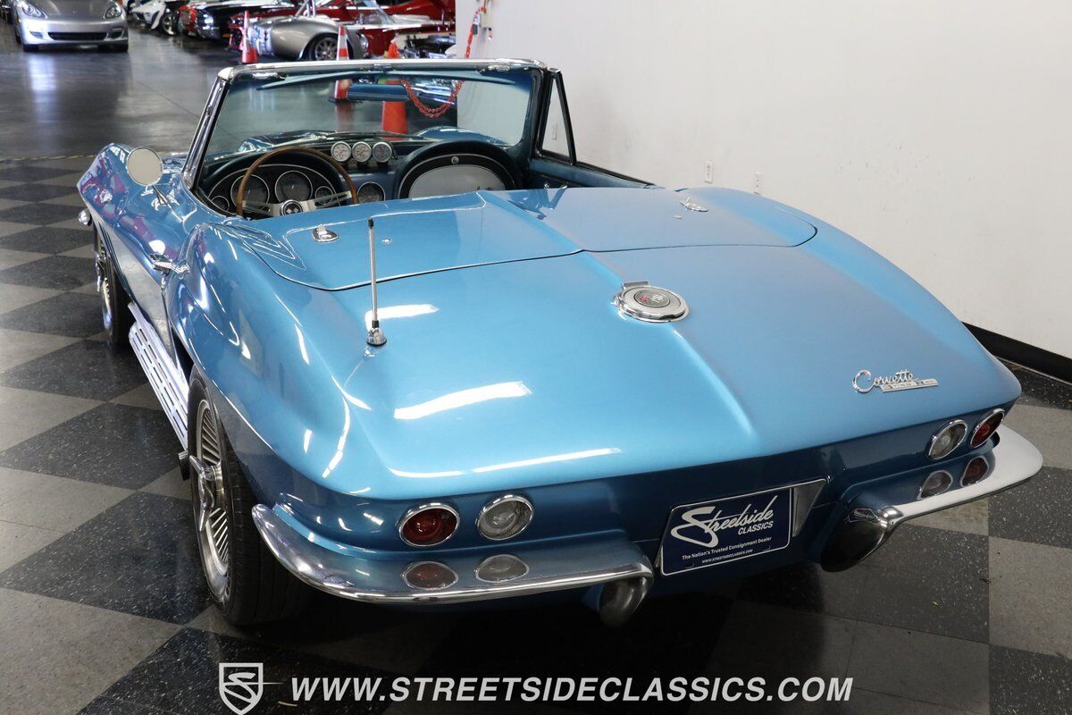 Chevrolet-Corvette-Cabriolet-1966-Blue-Blue-31384-7