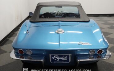 Chevrolet-Corvette-Cabriolet-1966-Blue-Blue-31384-8