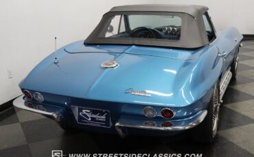 Chevrolet-Corvette-Cabriolet-1966-Blue-Blue-31384-9