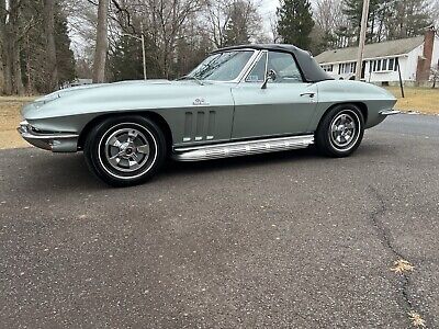 Chevrolet-Corvette-Cabriolet-1966-Green-101389-2