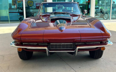 Chevrolet-Corvette-Cabriolet-1966-Maroon-Black-114296-1