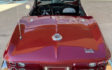 Chevrolet-Corvette-Cabriolet-1966-Maroon-Black-114296-6