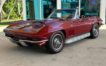 Chevrolet-Corvette-Cabriolet-1966-Maroon-Black-114296-9